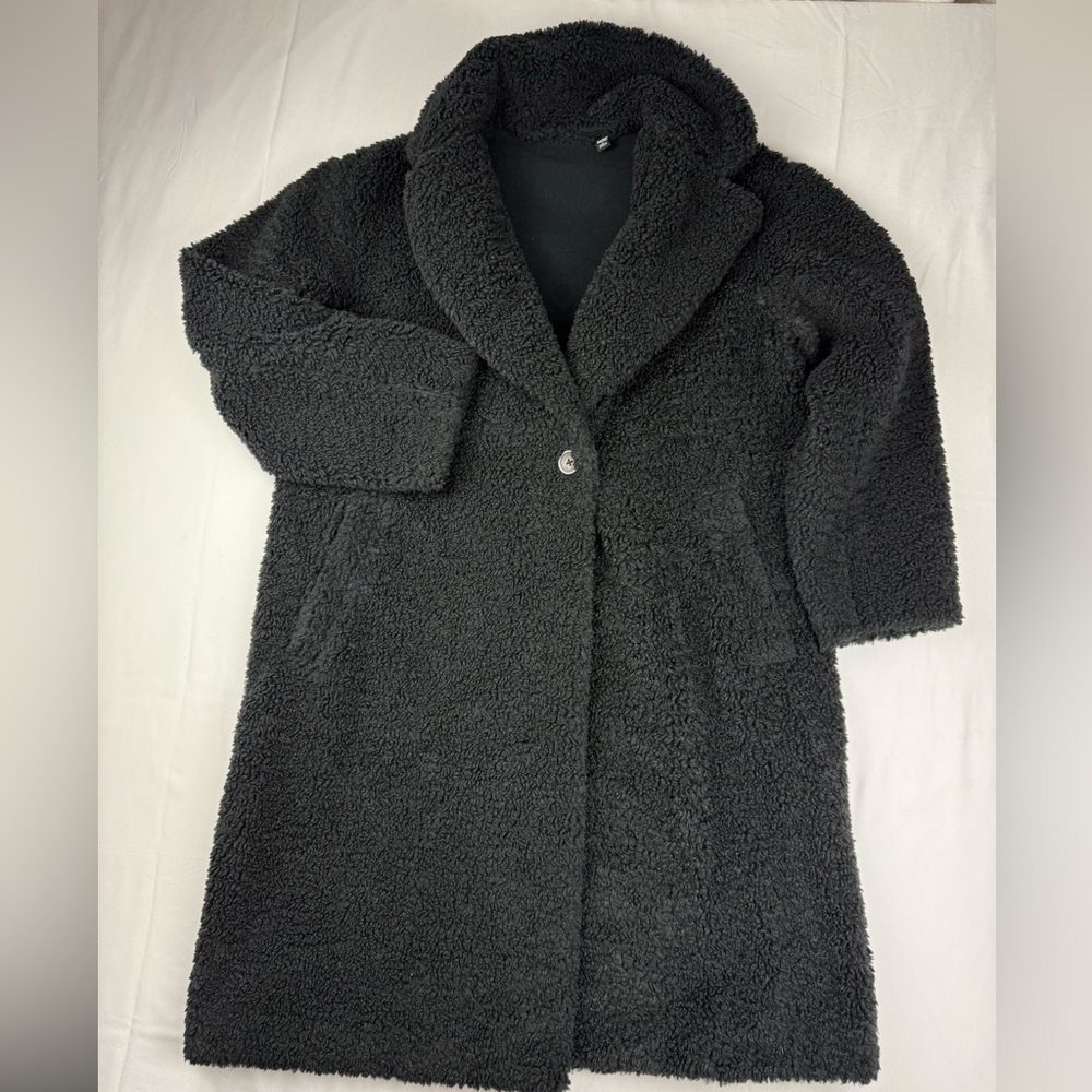 Uniqlo women’s Cozy Black Teddy Sherpa Coat size Small